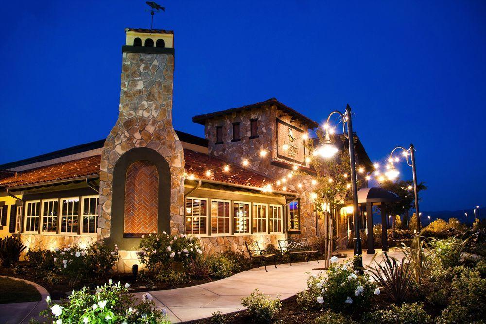Courtyard By Marriott Riverside Ucr/Moreno Valley Area Buitenkant foto