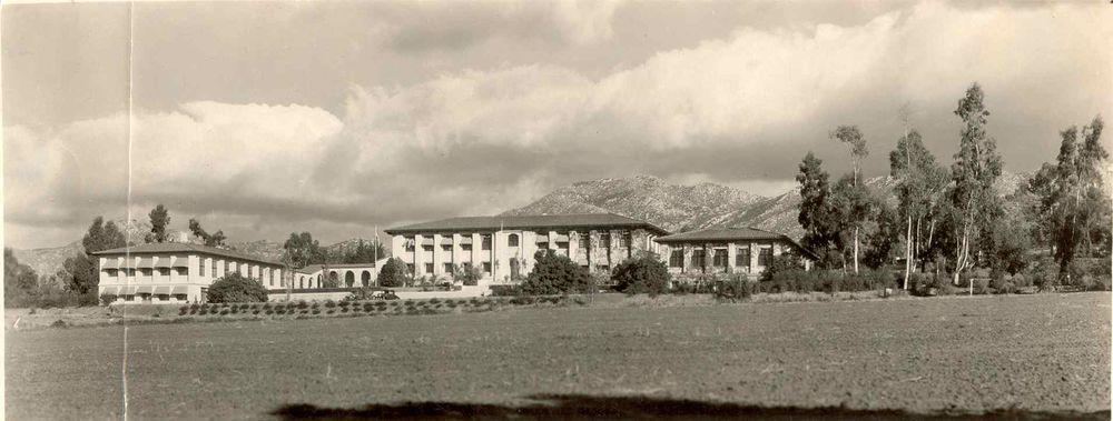 Courtyard By Marriott Riverside Ucr/Moreno Valley Area Buitenkant foto
