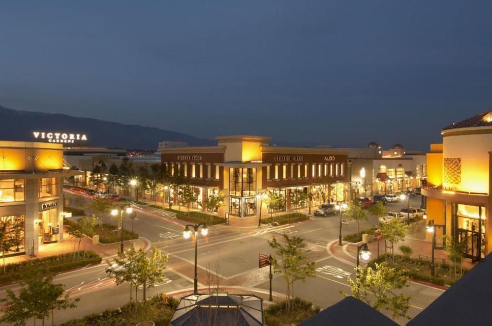 Courtyard By Marriott Riverside Ucr/Moreno Valley Area Buitenkant foto
