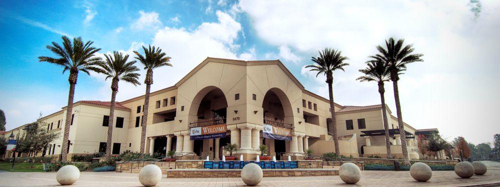 Courtyard By Marriott Riverside Ucr/Moreno Valley Area Buitenkant foto