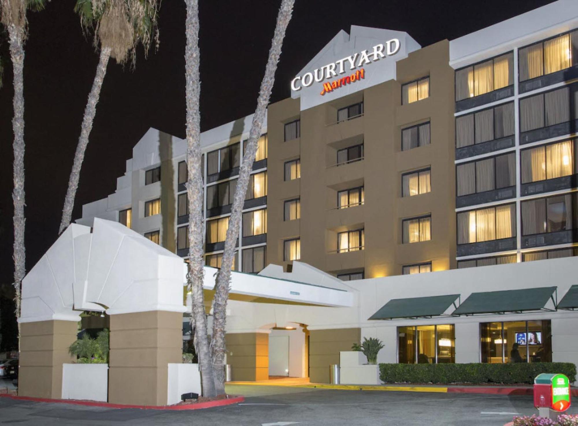 Courtyard By Marriott Riverside Ucr/Moreno Valley Area Buitenkant foto