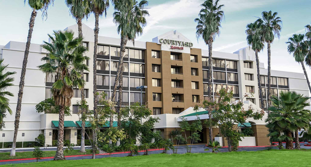 Courtyard By Marriott Riverside Ucr/Moreno Valley Area Buitenkant foto