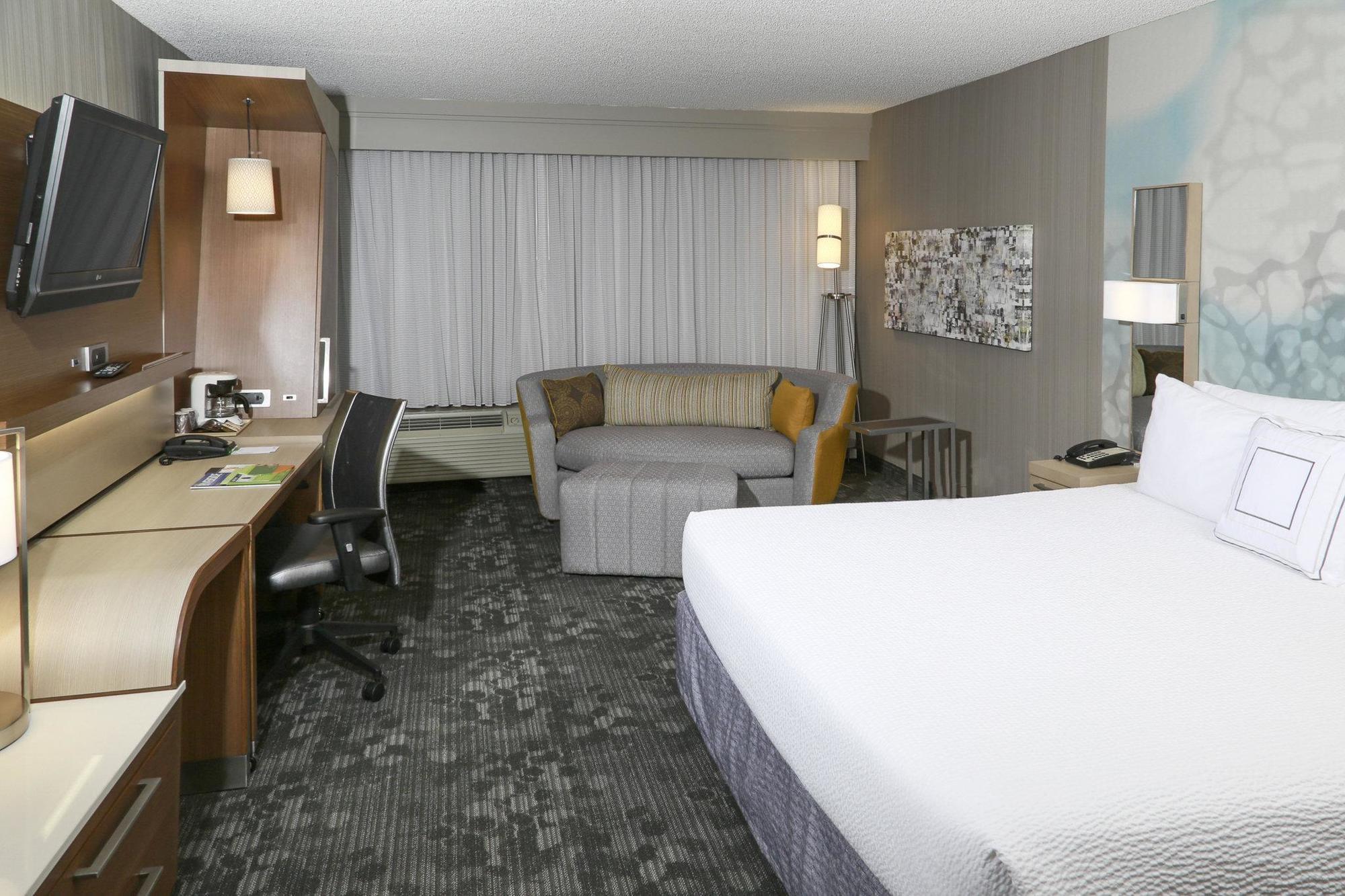 Courtyard By Marriott Riverside Ucr/Moreno Valley Area Buitenkant foto